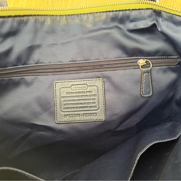 Coach Daisy Spectator Purse Tote Bag - Picture 11 of 14